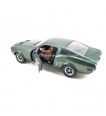 FORD MUSTANG GT FASTBACK 1968 BULLIT+STEEVE MAC QUEEN, 1/18 GREENLIGHT, AVEC FIGURINE ASSISE