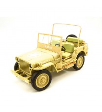 Jeep Willys US Army 1943 version sable du desert vue de côté