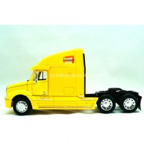 CAMION FREIGHTLINER COLOMBIA JAUNE -1:32 WELLY côté gauche