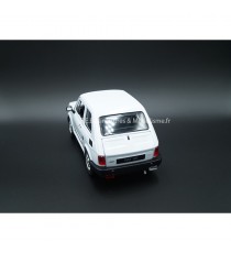 FIAT 126 BLANCHE  - 1:24 WELLY vue arrière