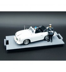 PORSCHE 356 C CABRIOLET 1952 + FIGURINE POLIZEI 1/43 BRUMM côté gauche