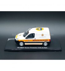 PEUGEOT PARTNER PROTECTION CIVILE DE PARIS - 1:43 ELIGOR côté gauche