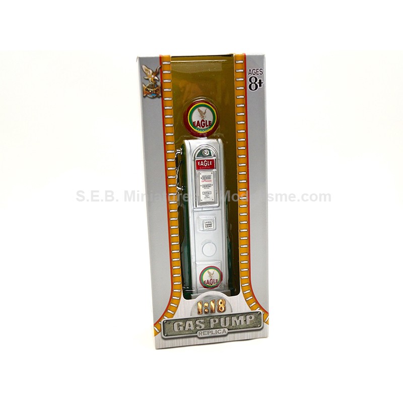 POMPE A ESSENCE AVEC EMBLÈME EAGLE GASOLINE STYLE A 1/18 LUCKY DIE CAST dans son blister POMPE A ESSENCE AVEC EMBLÈME EAGLE GASOLINE STYLE A 1/18 LUCKY DIE CAST dans son blister