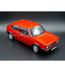 VW VOLKSWAGEN GOLF GTI 1800 serie 1 RED 1984 1:18 WELLY right front