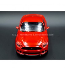 FORD MUSTANG GT 2015 ROUGE 1:24 WELLY vue avant