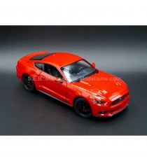 FORD MUSTANG GT 2015 ROUGE 1:24 WELLY avant droit