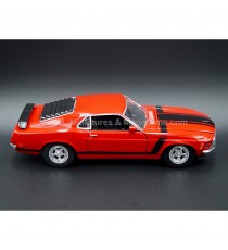 FORD MUSTANG BOSS 302 ROUGE 1970 1:24 WELLY côté droit