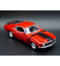 FORD MUSTANG BOSS 302 ROUGE 1970 1:24 WELLY avant droit