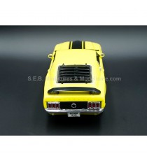 FORD MUSTANG BOSS 302 JAUNE 1970 1:24 WELLY vue arrière