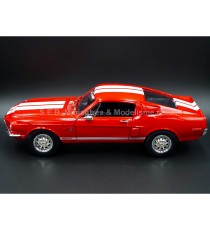 FORD MUSTANG SHELBY GT 500 KR ROUGE 1:18 LUCKY DIE CAST côté gauche