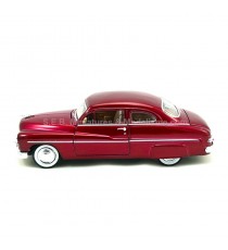 MERCURY COUPE DE 1949 ROUGE 1:24 MOTORMAX côté gauche