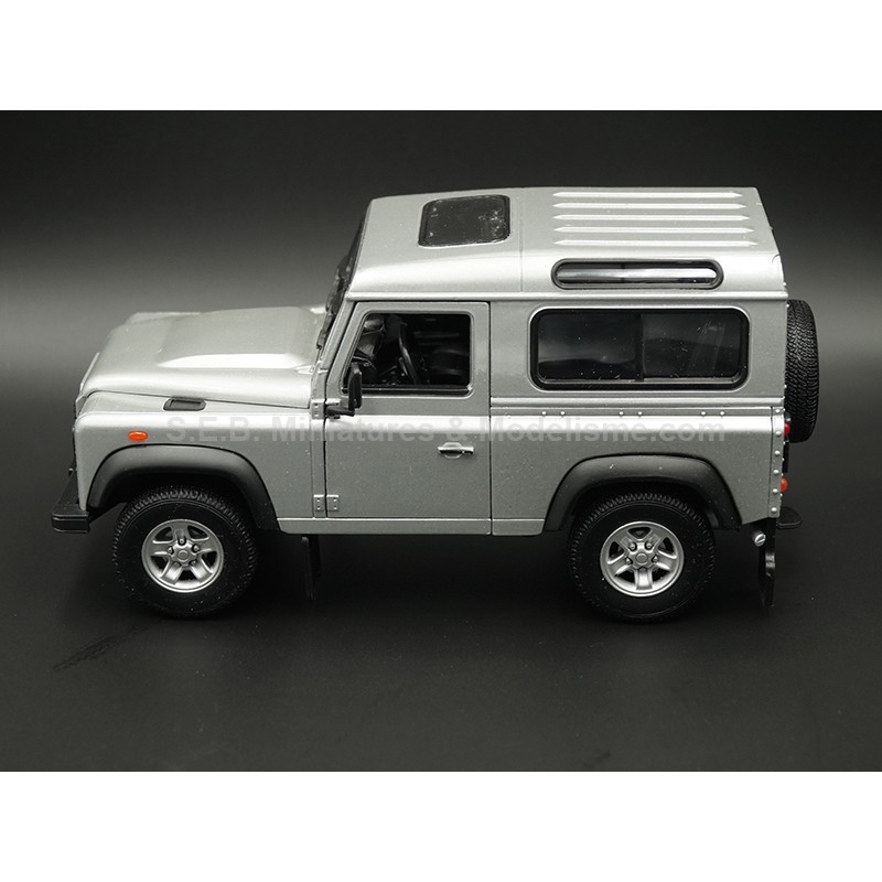 LAND ROVER DEFENDER 90 GREY FROM 1992 1:24 WELLY